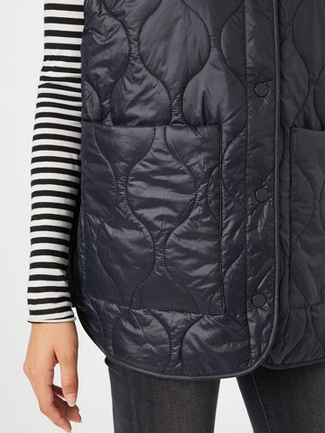 Monki Vest in Black