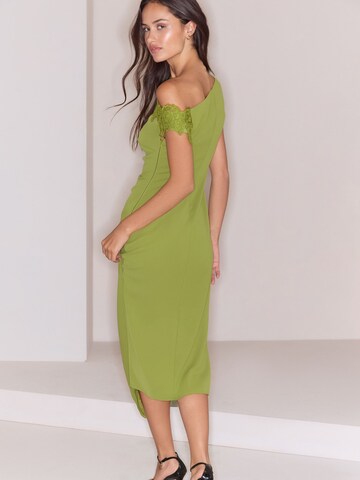 Lipsy - Vestido en verde