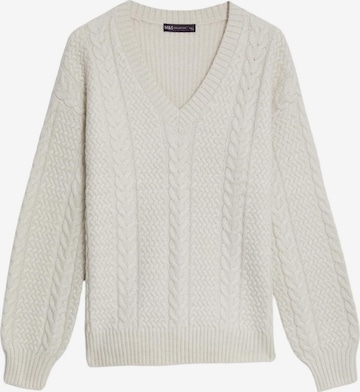 Marks & Spencer Sweater in White: front