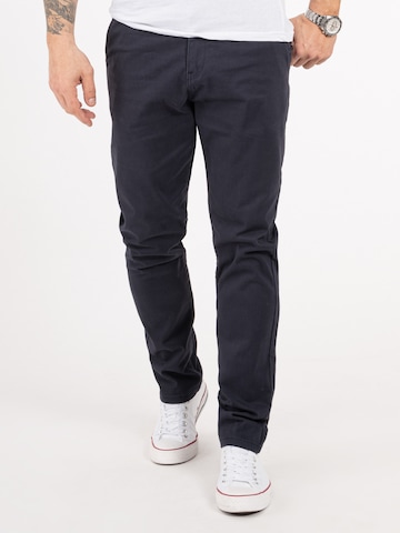 Indumentum Regular Chino Pants in Blue: front