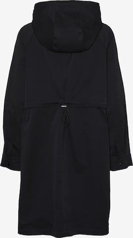 VERO MODA Between-seasons parka 'Chelsea' in Black