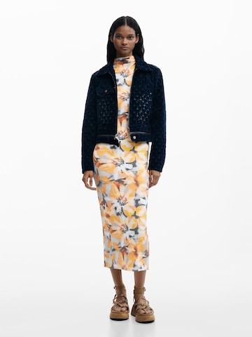 Robe Desigual en mélange de couleurs