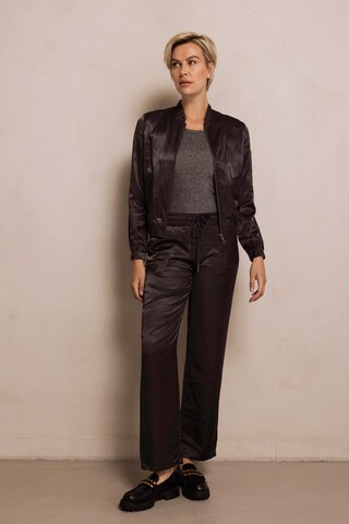 Zhrill Loose fit Pants in Brown