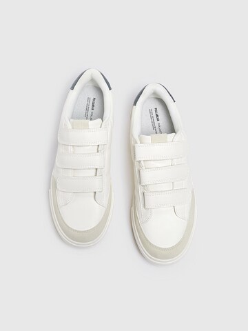 Pull&Bear Tenisky – bílá