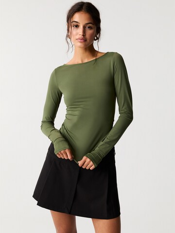 Maglietta di Pull&Bear in verde: frontale