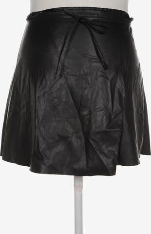 Bershka Skirt in L in Black: front