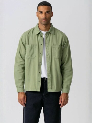 TEESHOPPEN Regular Fit Paita ' Shirt ' värissä vihreä: etupuoli