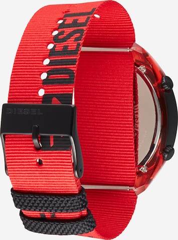 Montre digitale DIESEL en rouge