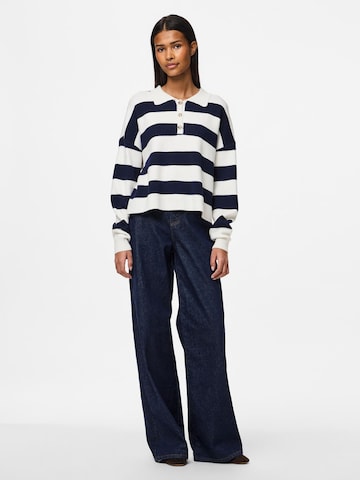 PIECES Pullover i blå
