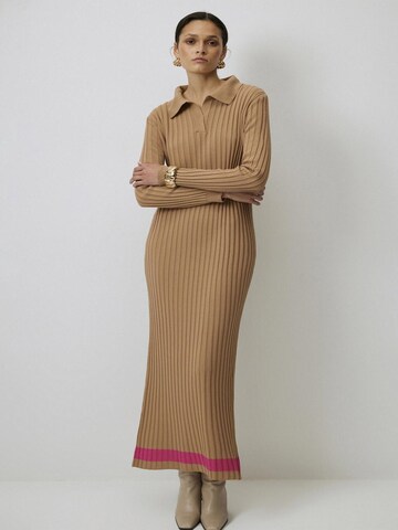 Touche Prive Kleid in Beige