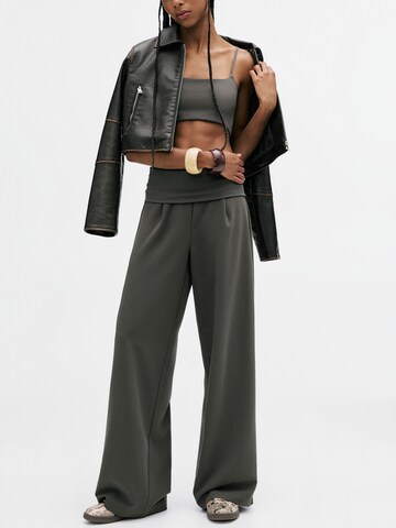 Pull&Bear Wide Leg Bukser med lægfolder i grå