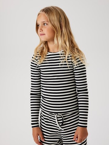 T-Shirt 'Suraja' NAME IT en noir