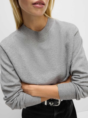 Pullover di Marks & Spencer in grigio