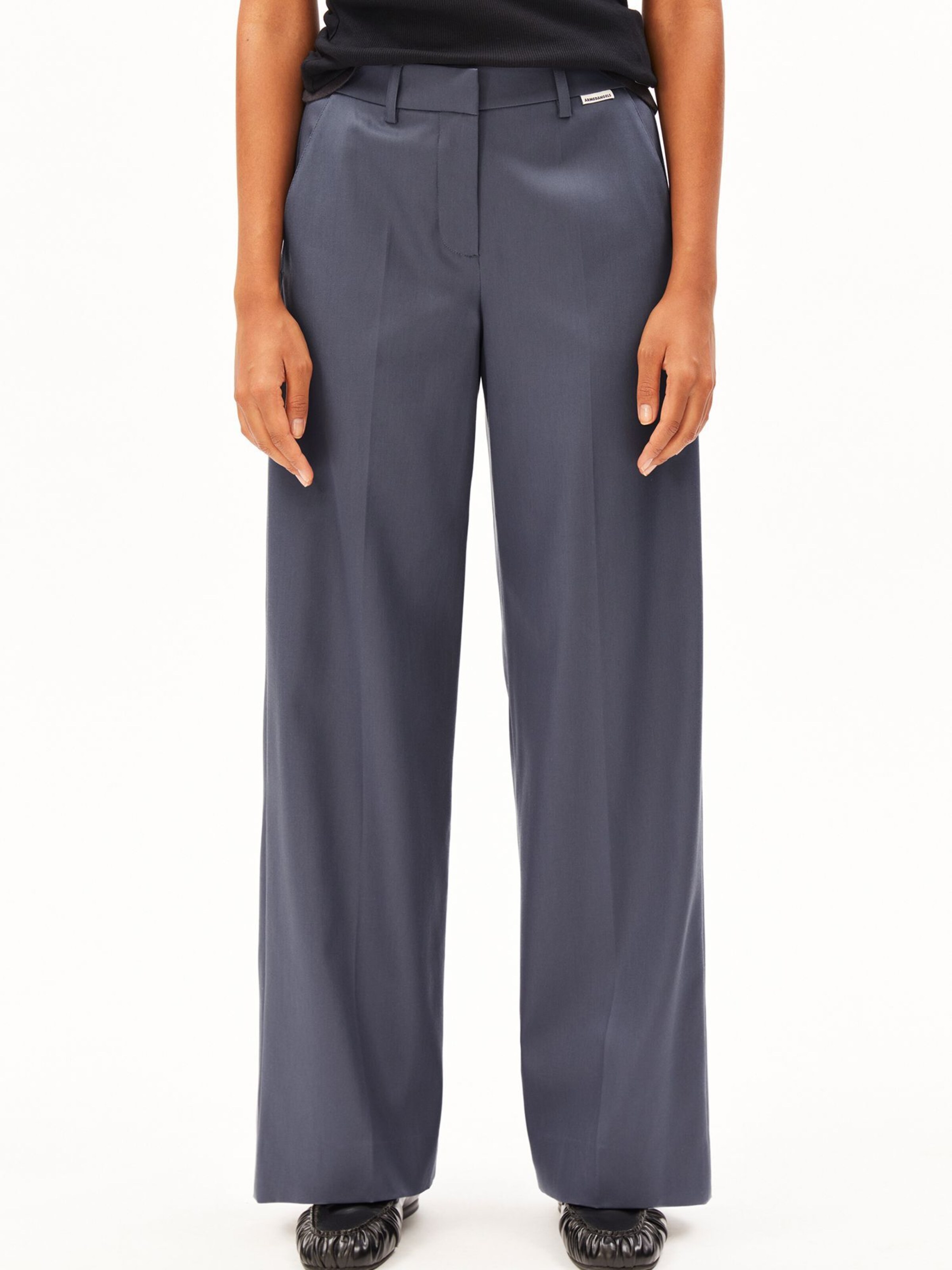 ARMEDANGELS Regular Trousers in Grey