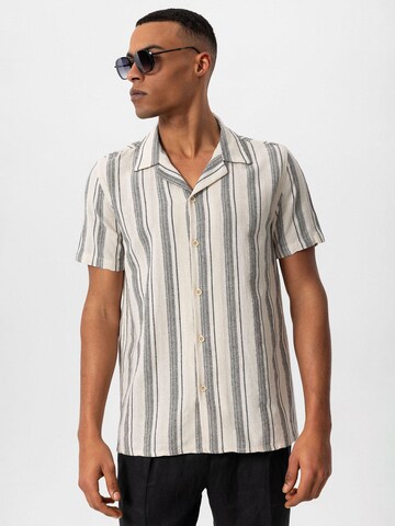 Coupe regular Chemise Antioch en beige
