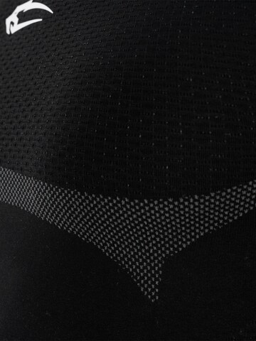 Smilodox Compression Longsleeve Carnos in Schwarz