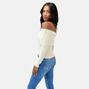 Elara Sweater in Beige