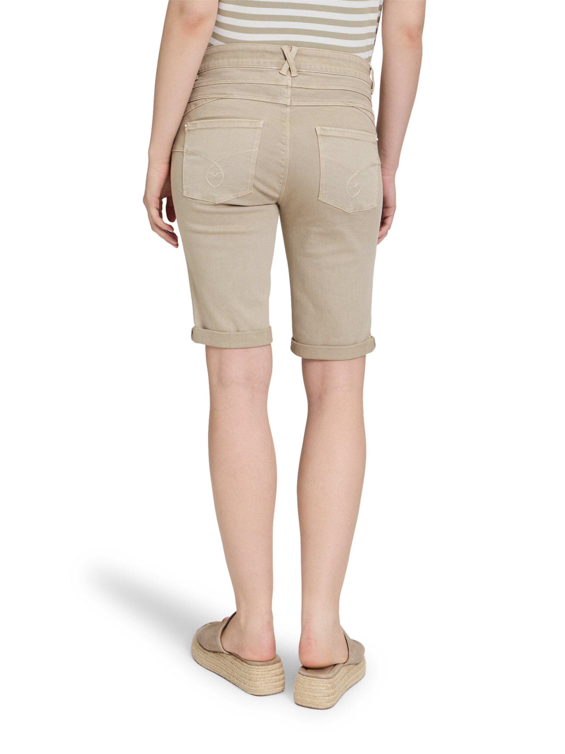 Cartoon Skinny Pants in Beige