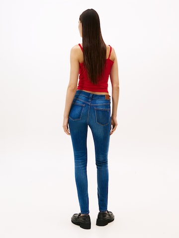 Tommy Jeans Regular Jeans 'NORA' i blå