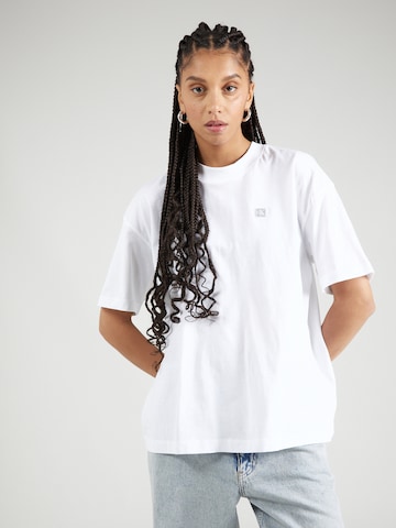 T-shirt Calvin Klein Jeans en blanc : devant