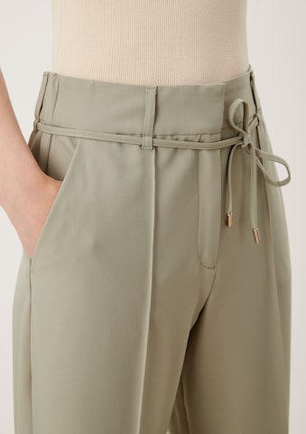 Loosefit Pantalon à plis s.Oliver BLACK LABEL en vert