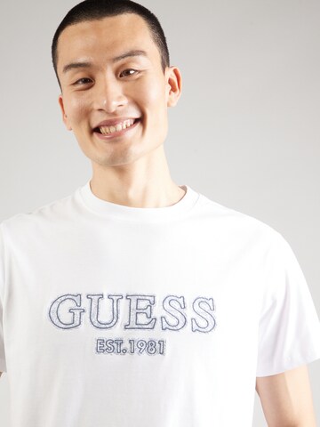 T-Shirt GUESS en blanc