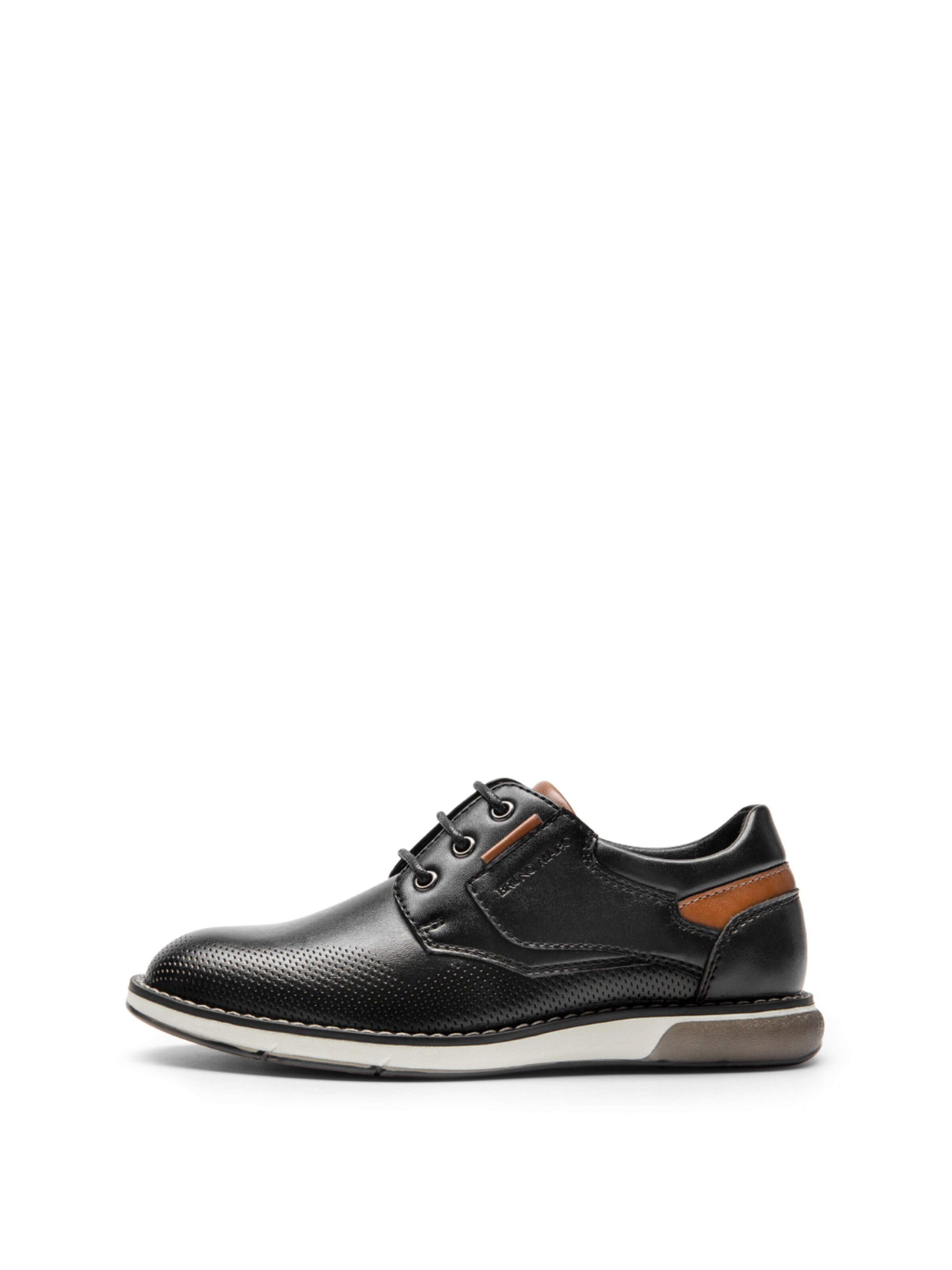 Scarpa bassa di Bruno Marc in nero