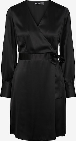 PIECES Robe 'SILJA' en noir, Vue avec produit