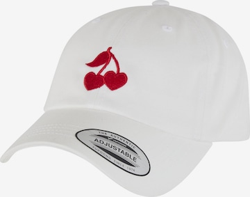 Mister Tee Cap 'Heart Cherries' in Weiß: Vorderseite
