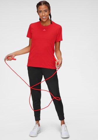 ADIDAS SPORTSWEAR Skinny Λειτουργικό μπλουζάκι σε κόκκινο