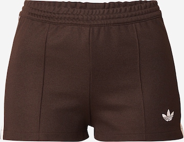 ADIDAS ORIGINALSSlimfit Hlače 'CLASSIC' - smeđa boja: prednji dio