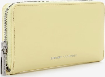 Suri Frey Wallet 'ALEXANDER' in Yellow