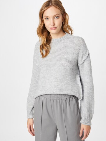 Trendyol Sweater in Grey: front