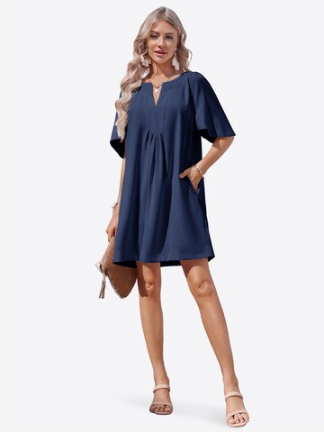 Rochie de la Imily Bela pe albastru