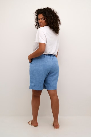 KAFFE CURVE - Loosefit Calças em azul