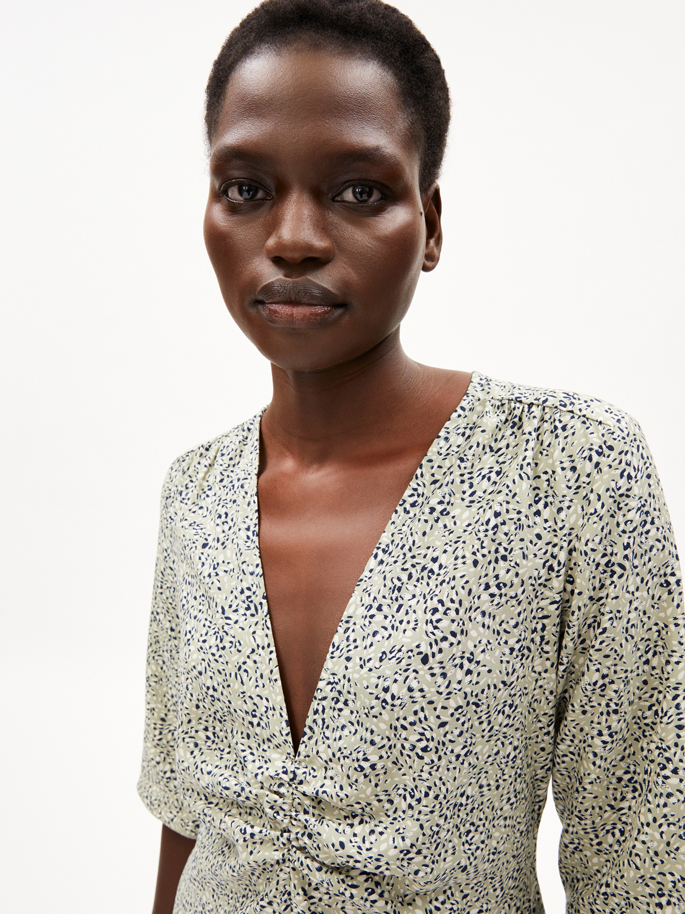 ARMEDANGELS Kleid ' LILAAT WATERDROP ' in Grün: Vorderseite