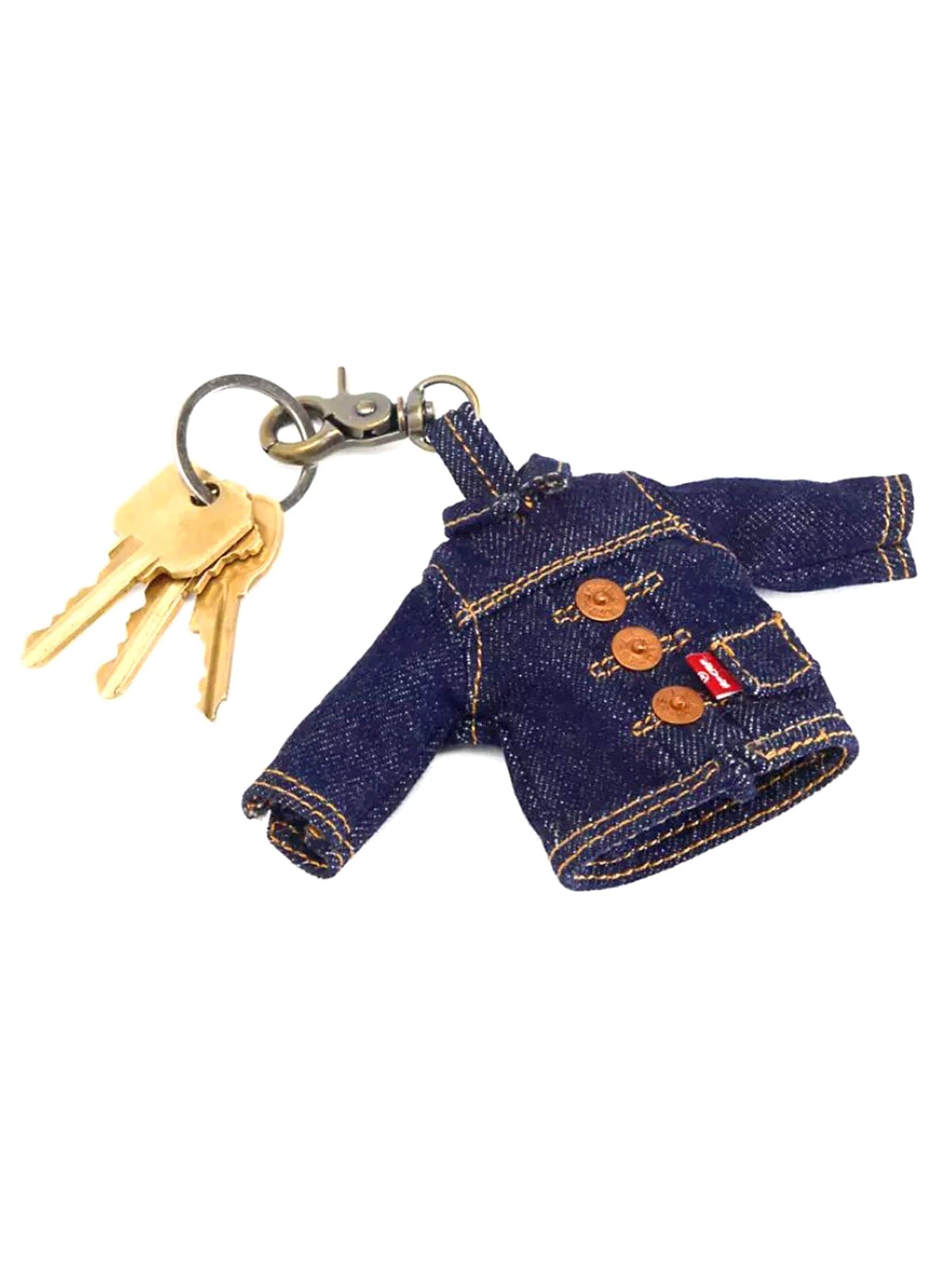 Porte-clés 'LEVI'S® MINI TRUCKER CHARM OCEAN INDIGO WASH' LEVI'S ® en bleu