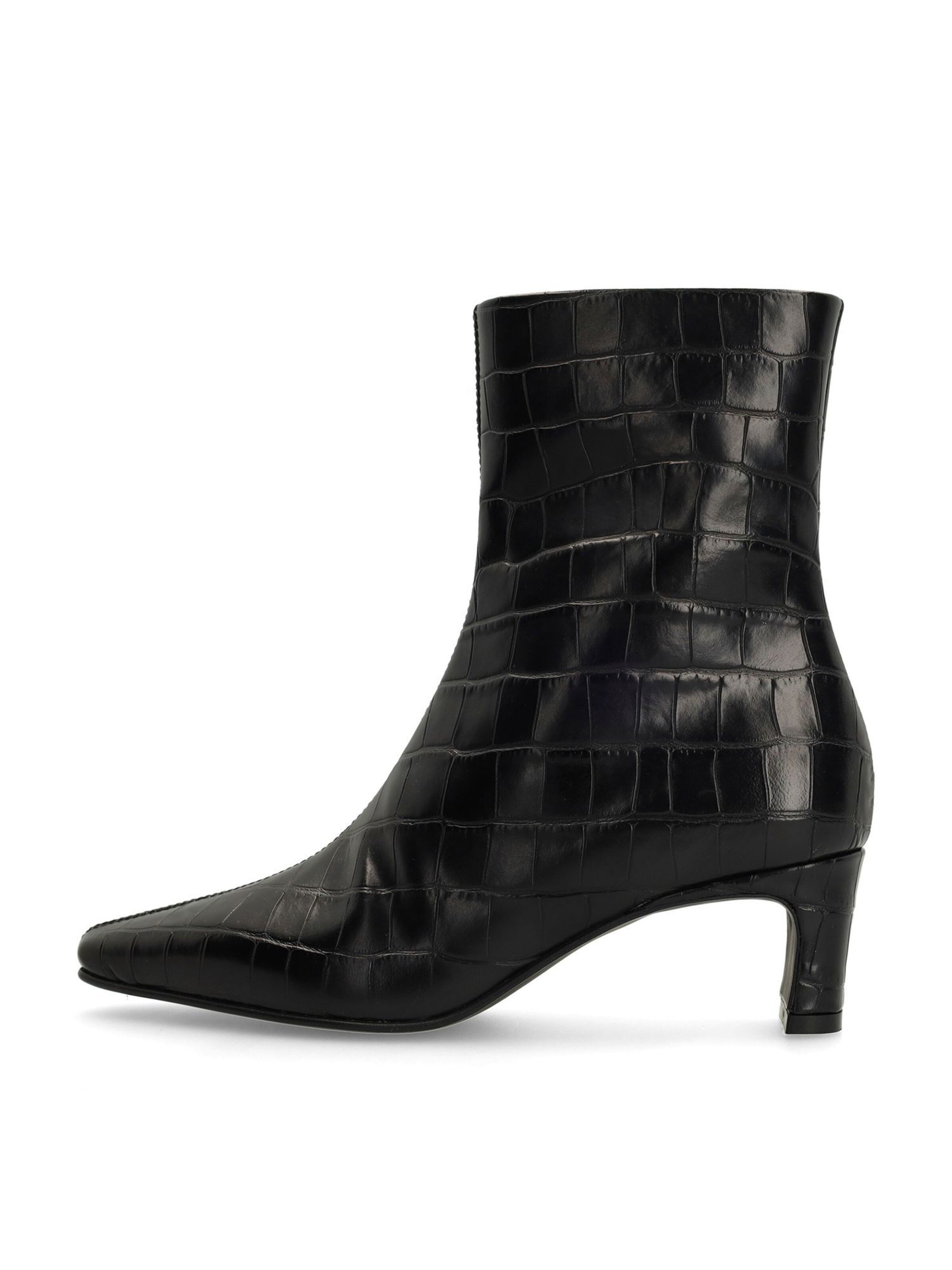 MANFIELD Stiefelette in Schwarz