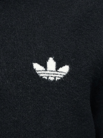 ADIDAS ORIGINALS - Jersey 'Trefoil Essentials' en negro