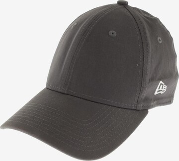 NEW ERA Hat & Cap in S in Grey: front