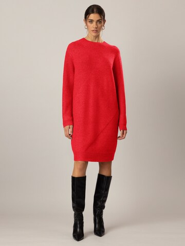 APART Knitted dress in Red