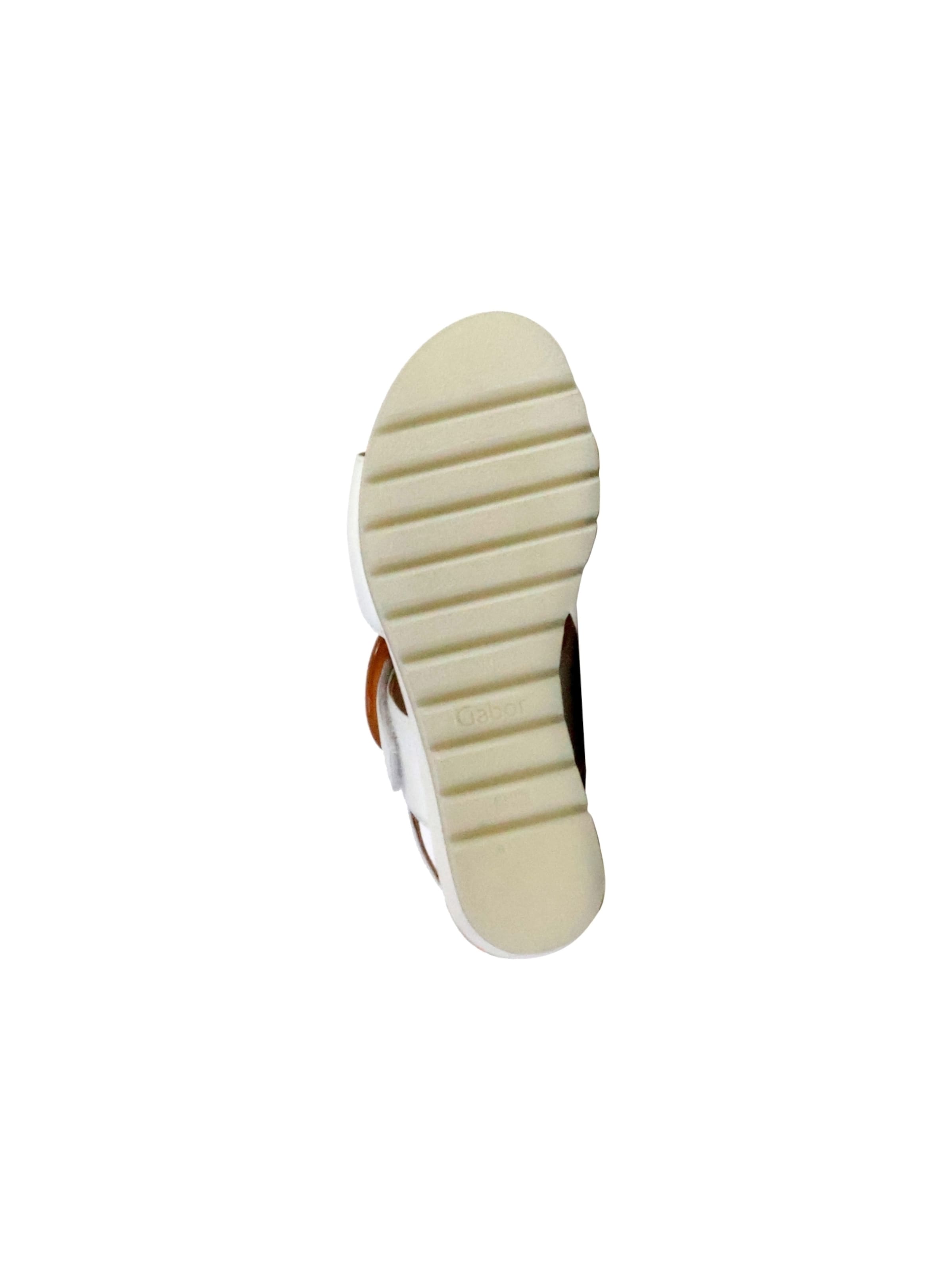 Sandales 'Sandalen mit Keilabsatz aus Satinleder in Metallic-Optik' GABOR en blanc