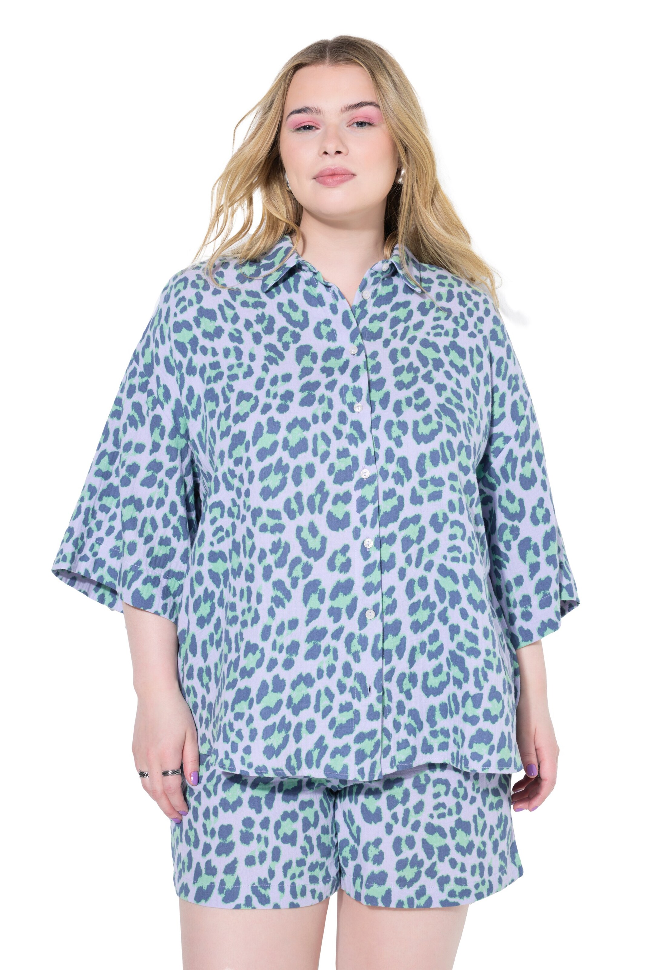 Studio Untold Blouse in Purple: front