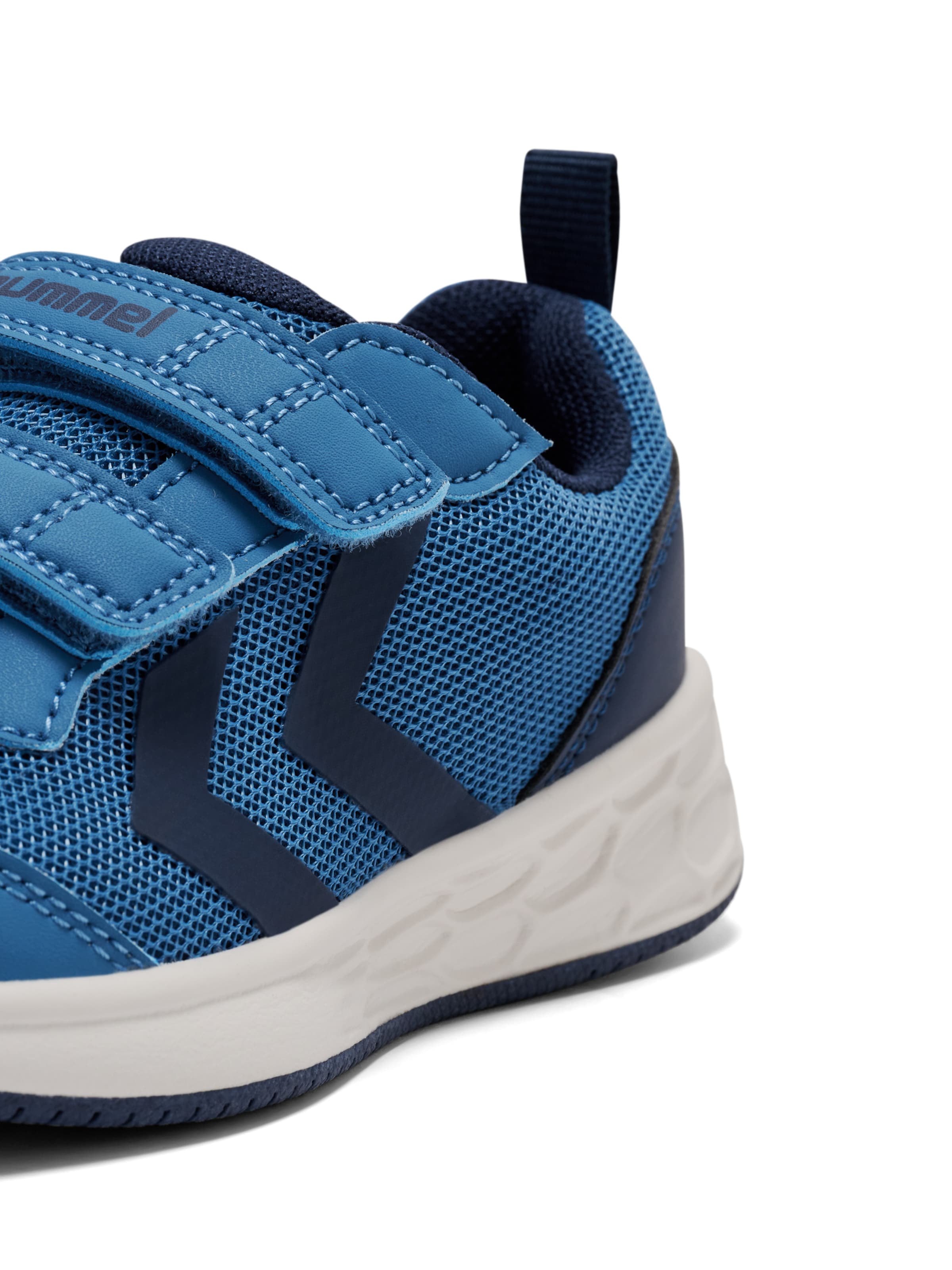 Hummel Athletic Shoes in Blue