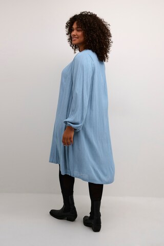 Robe 'Wilina' KAFFE CURVE en bleu