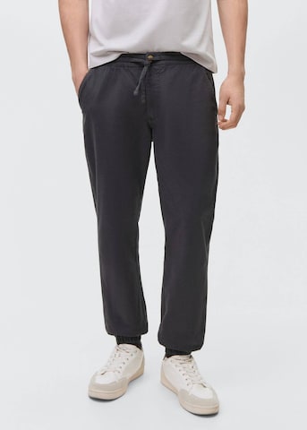 MANGO MAN Tapered Hose 'Joggera' in Grau: Vorderseite