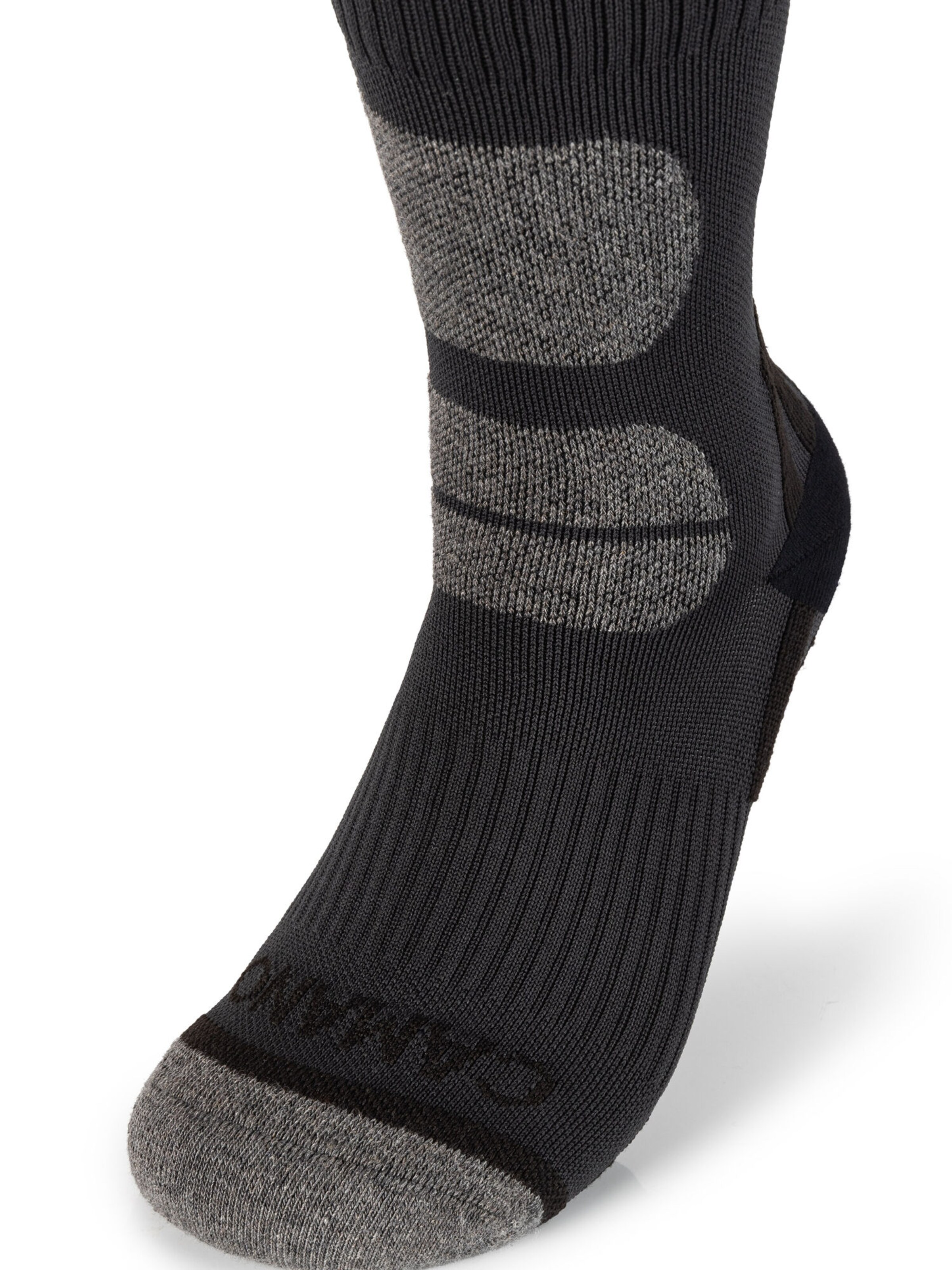 camano Athletic Socks in Black