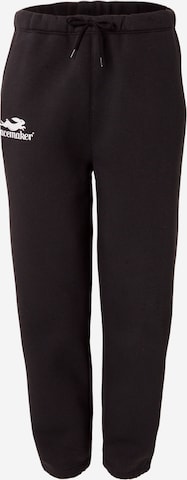 Pacemaker Tapered Trousers 'Kenan' in Black: front