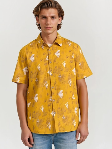 Funky Buddha Comfort fit Overhemd in Geel: voorkant