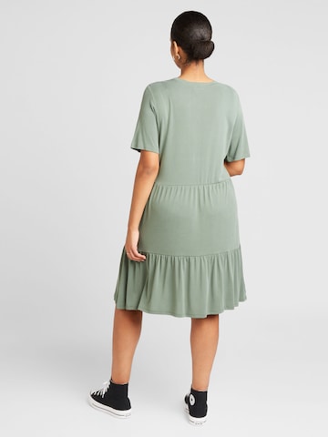 Vero Moda Curve Kleit 'FILLI CALIA', värv roheline